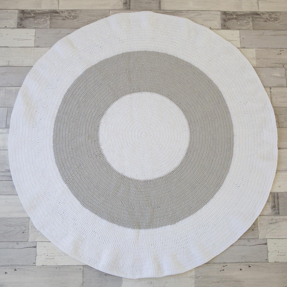 Crochet Rug - Grey + White