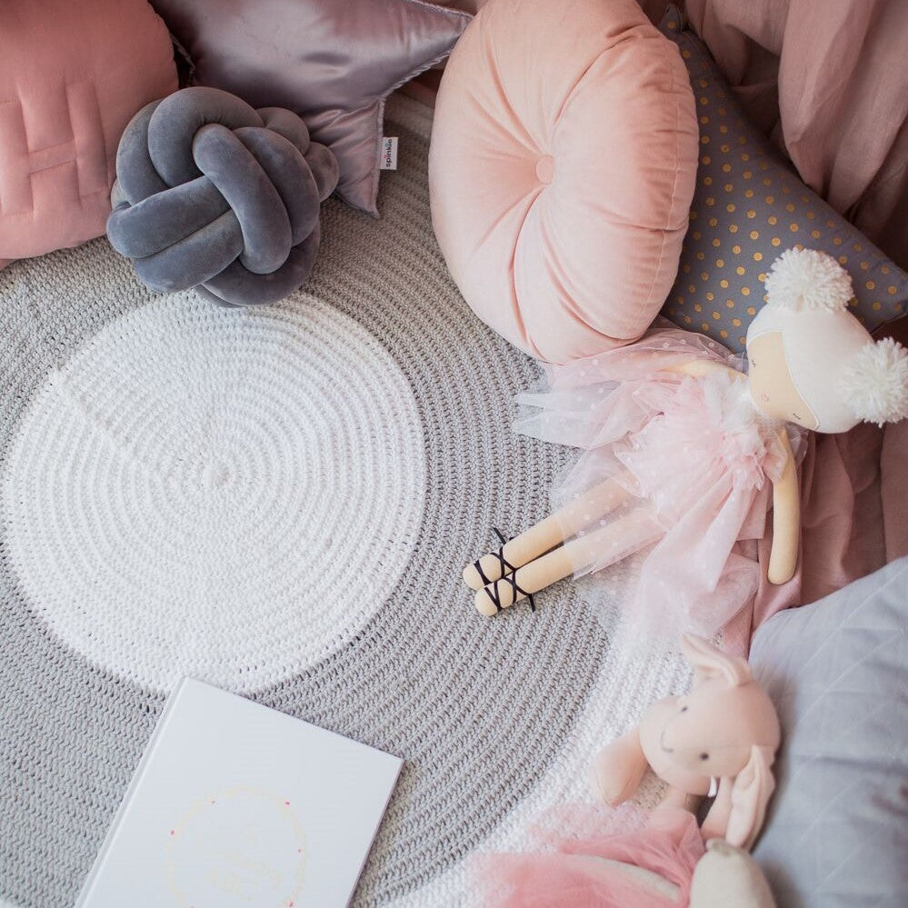 Nursery Round Crochet Rug - Grey + White